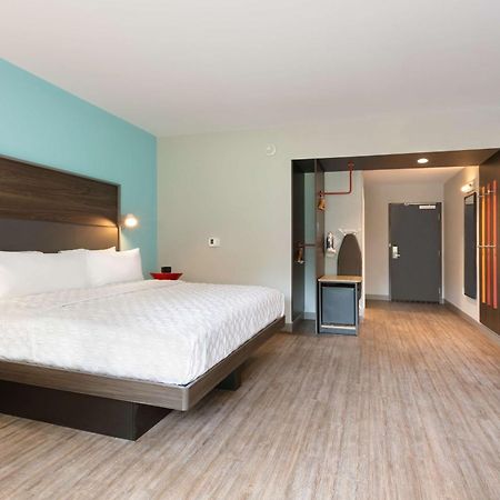 Tru By Hilton Easton Otel Dış mekan fotoğraf